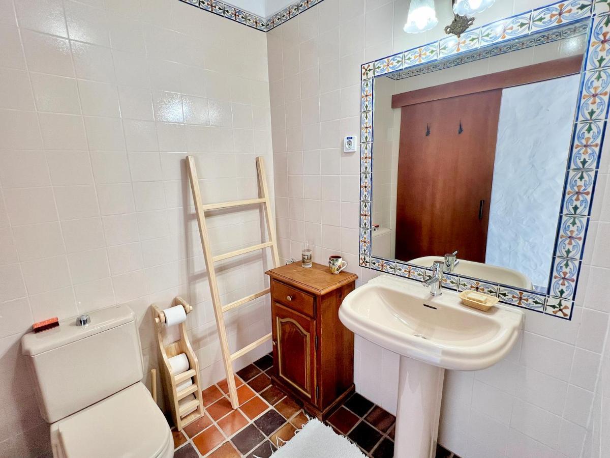 Quinta Mourada Bed & Breakfast Sao Bartolomeu dos Galegos e Moledo ภายนอก รูปภาพ