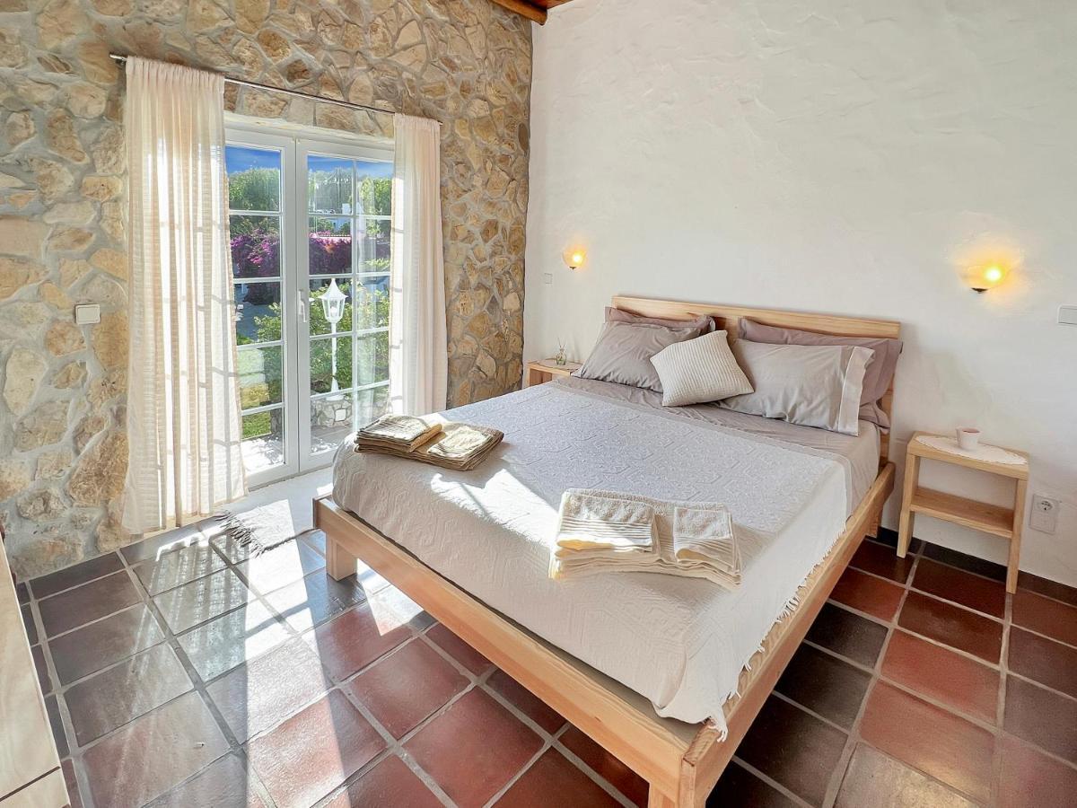 Quinta Mourada Bed & Breakfast Sao Bartolomeu dos Galegos e Moledo ภายนอก รูปภาพ