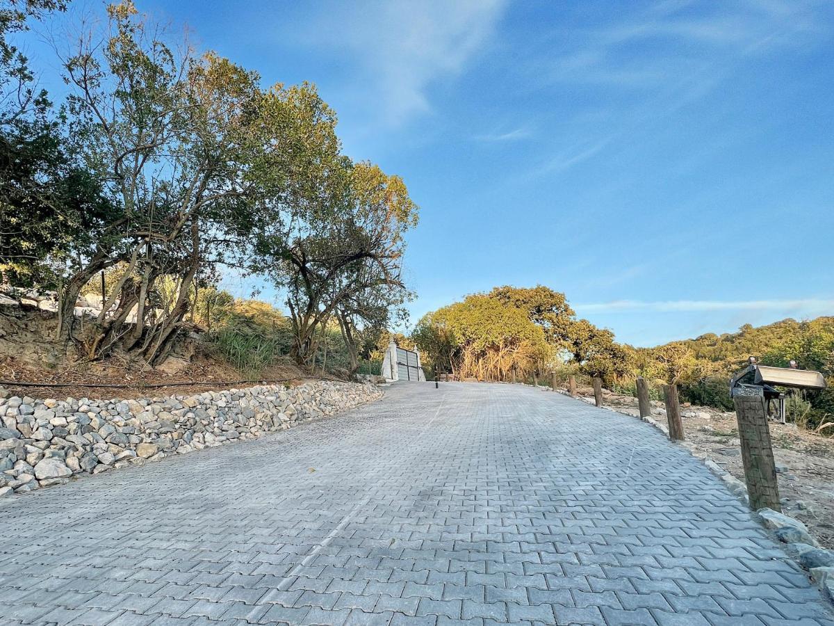Quinta Mourada Bed & Breakfast Sao Bartolomeu dos Galegos e Moledo ภายนอก รูปภาพ